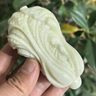 陕西西安蓝田玉白菜手把件男女款玉石招财小摆件长88.8宽49毫米