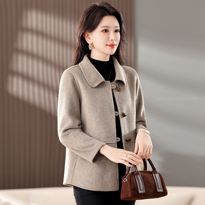 专柜2025秋冬新款短款羊毛双面绒大衣小个子妈妈牛角扣毛呢外套女