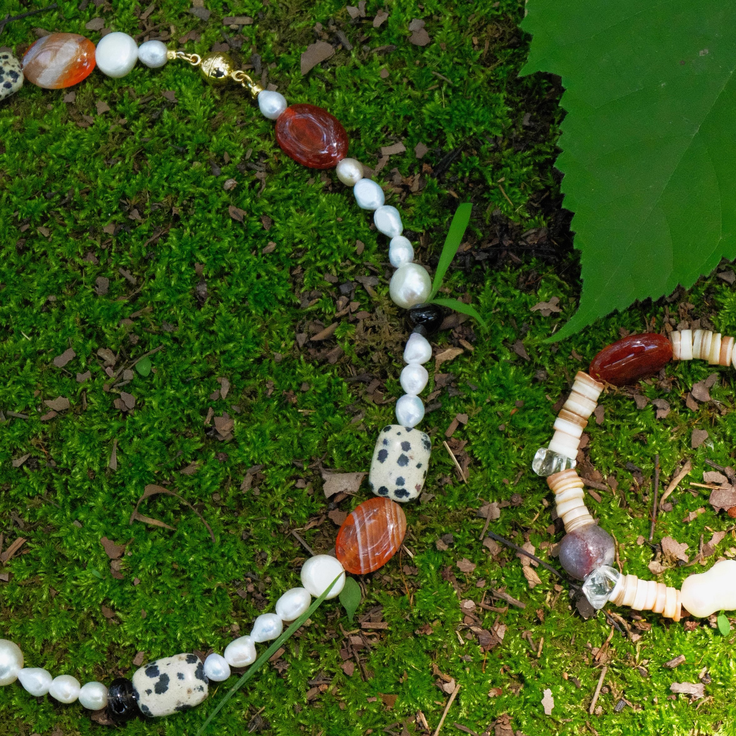 火山系橘红玛瑙茶水晶巴洛克珍珠锁骨链 .扣头款式爱心或圆形随机