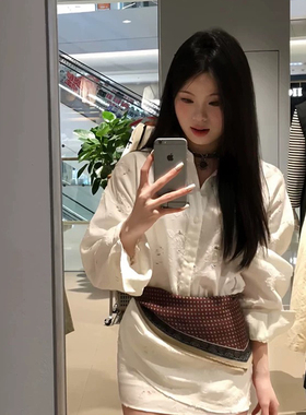 26年早春镂空肌理设计感捏褶长袖衬衫收腰显瘦连衣裙