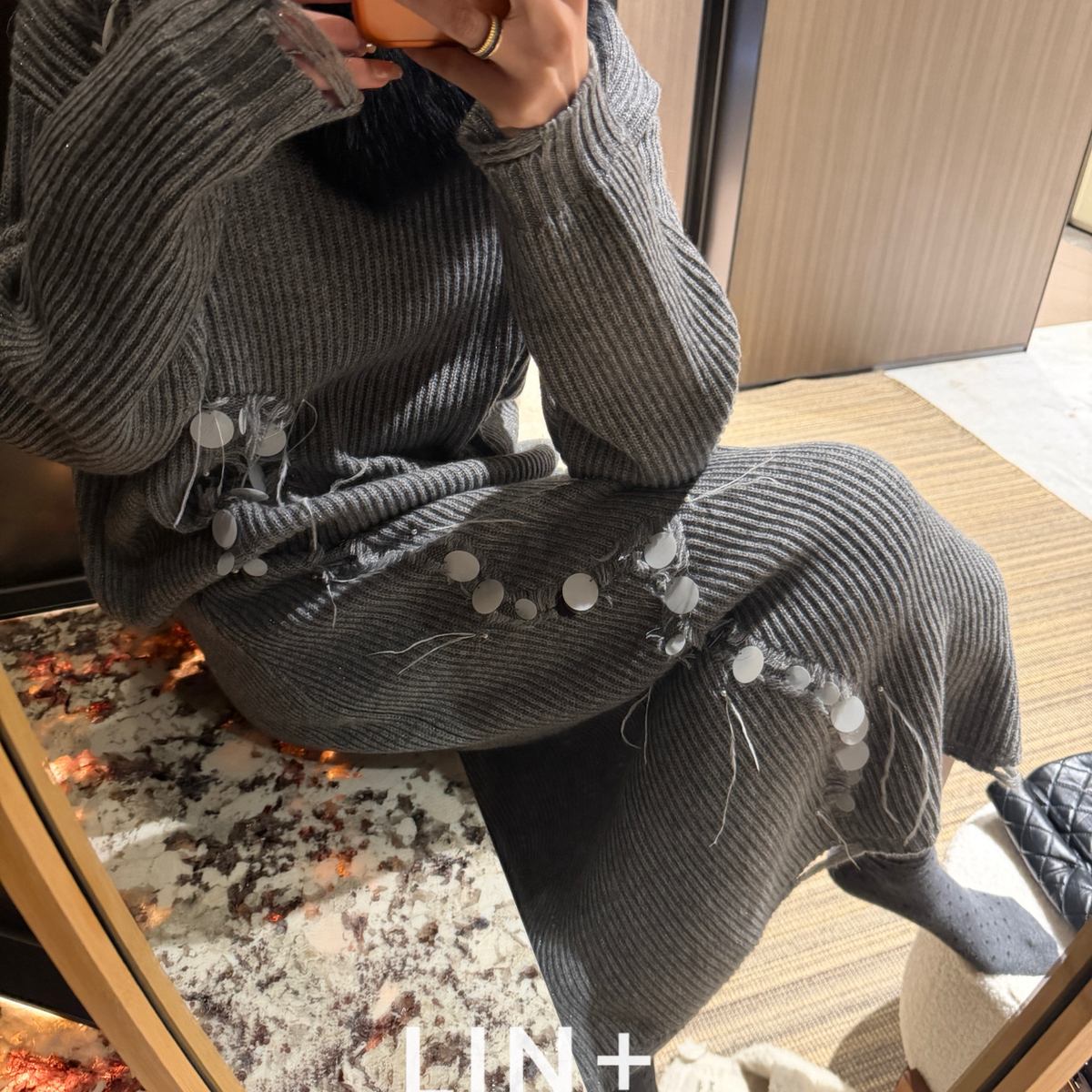 里斯本秋冬冬上新～银河闪片小香气质直筒流苏半身裙（含56.7绵羊