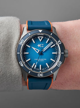 Christopher Ward 新款夜光钛合金瑞士天文台自动机械防水男手表