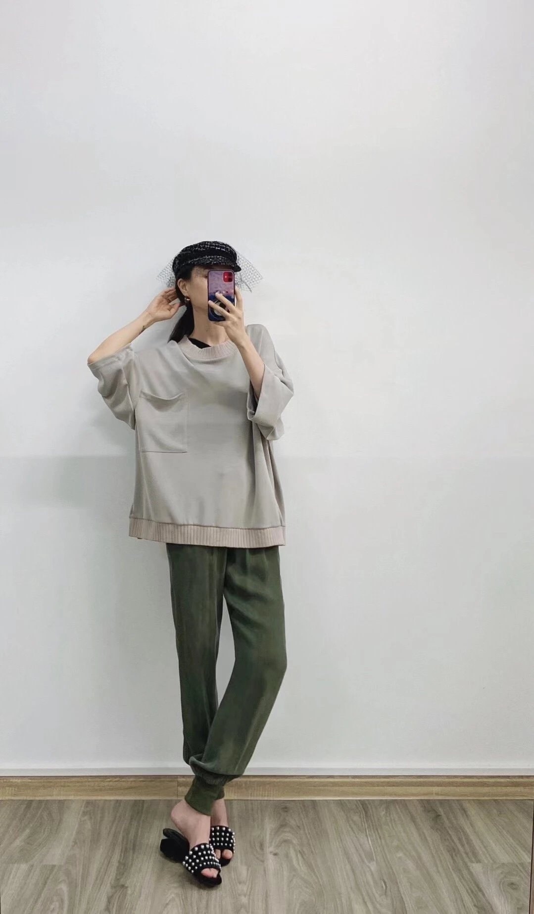 复古港风灰色宽松慵懒显瘦圆领套头七分袖卫衣女春夏