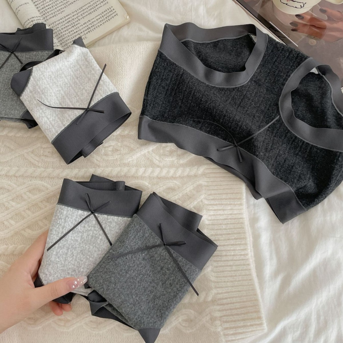 2025新款长绒棉肌理感无痕透气亲肤包臀女士内裤纯棉裆10A抑菌