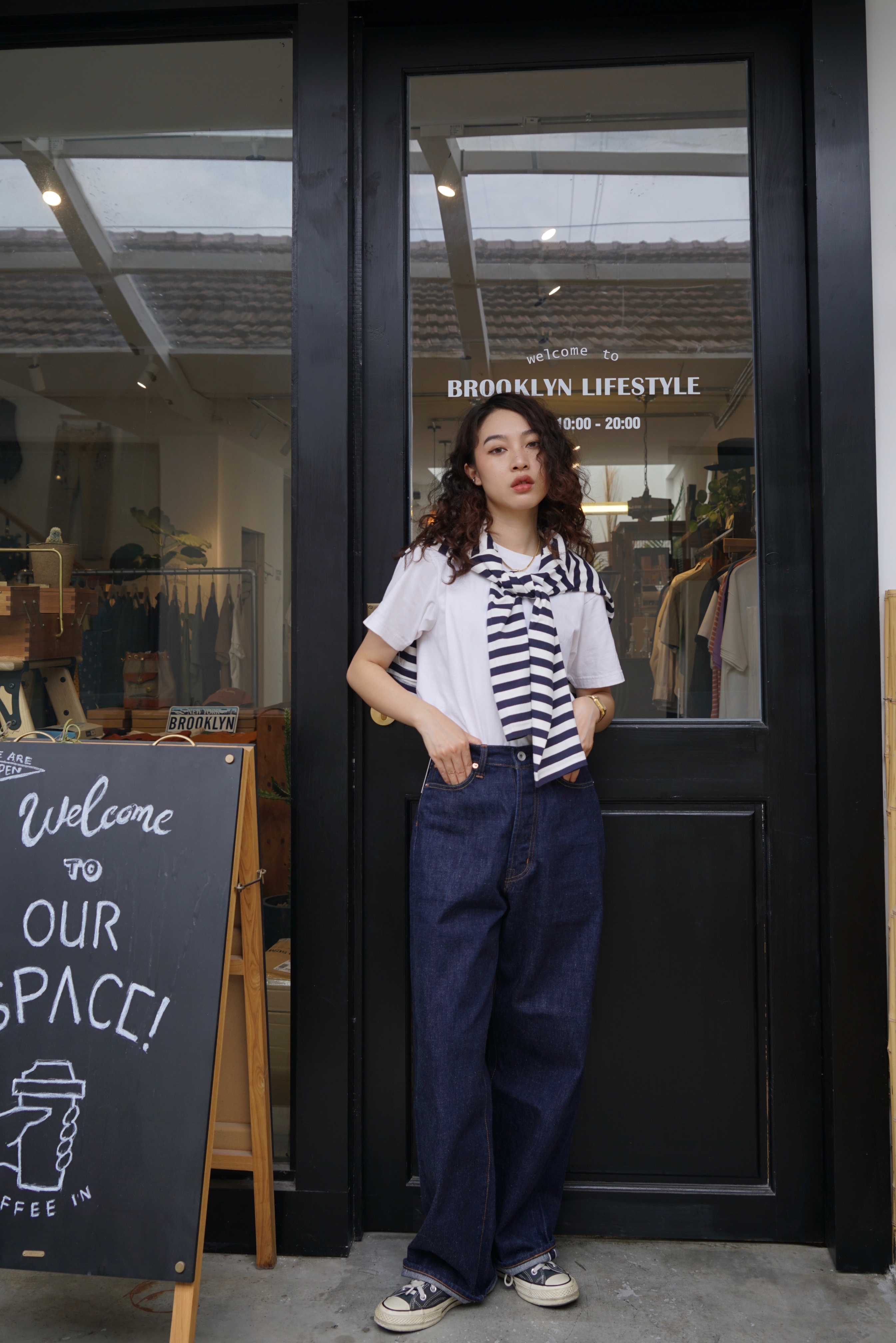 现货 caicaicai xOvercomer女款高腰阔腿原色赤耳牛仔裤E30