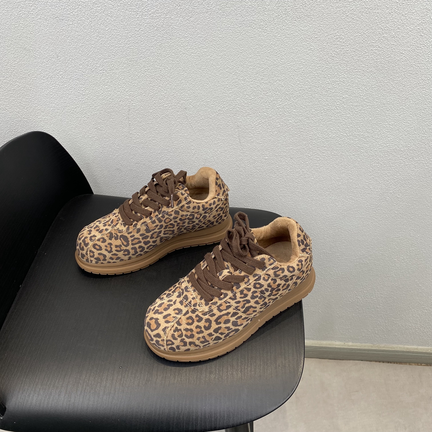 时尚百搭磨砂皮豹纹厚底女鞋棉鞋