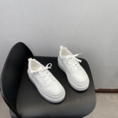 韩版 厚底小白鞋 女系带真皮休闲板鞋 2026年新款 轻便增高学生鞋 百搭