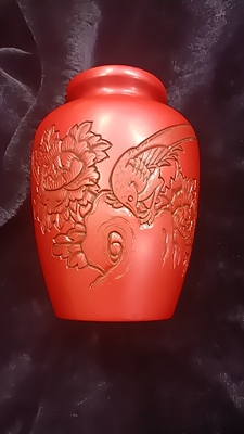 早期全新日产木胎堆朱漆器花瓶180mmx120mm