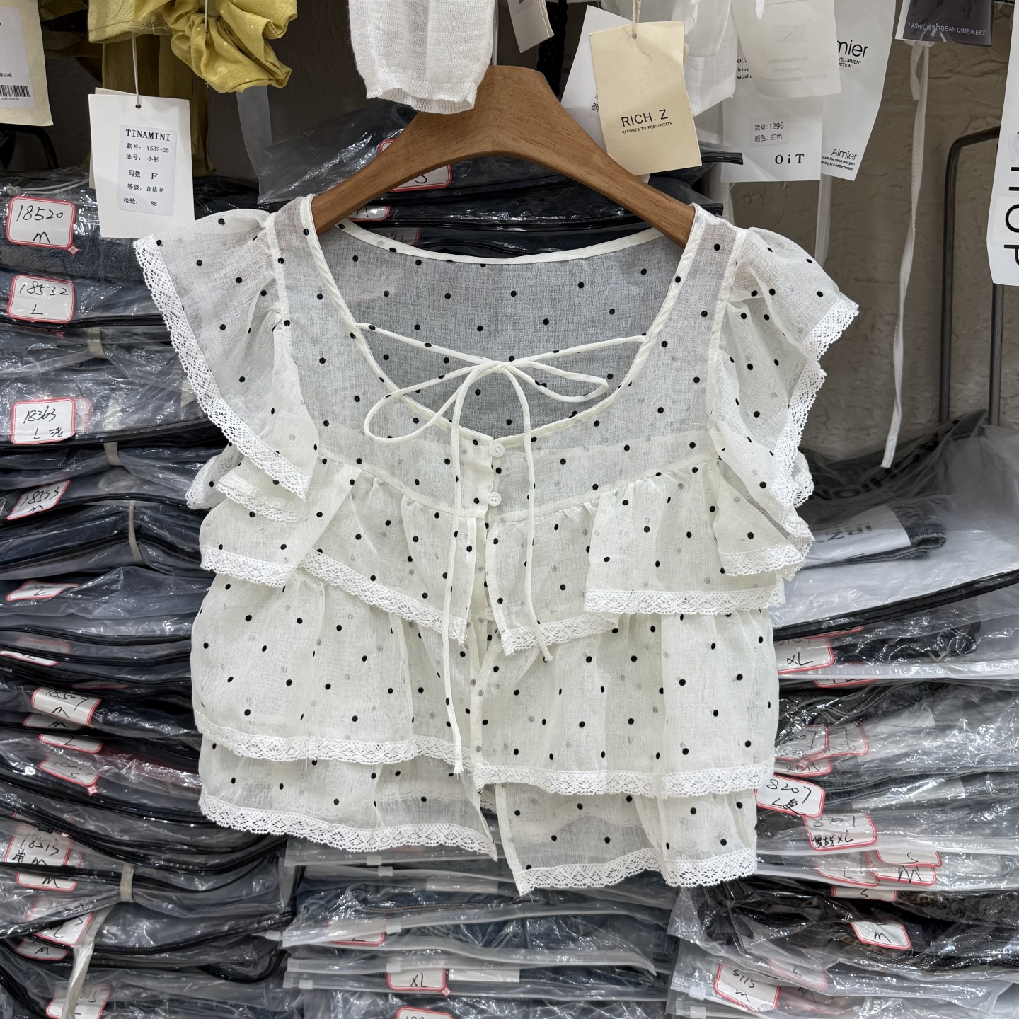 法式系绳波点衬衫女夏季甜美减龄设计感多层荷叶飞飞袖雪纺衫501