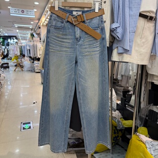 68853 高腰直筒裤 时髦甜辣风高腰猫抓纹烫钻阔腿牛仔裤 女2026新款