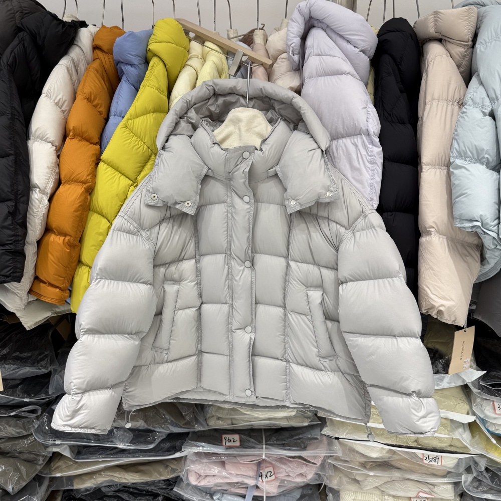 加厚211克鹅绒短款羽绒服女泡芙感宽松可拆帽子冬季保暖短外套868