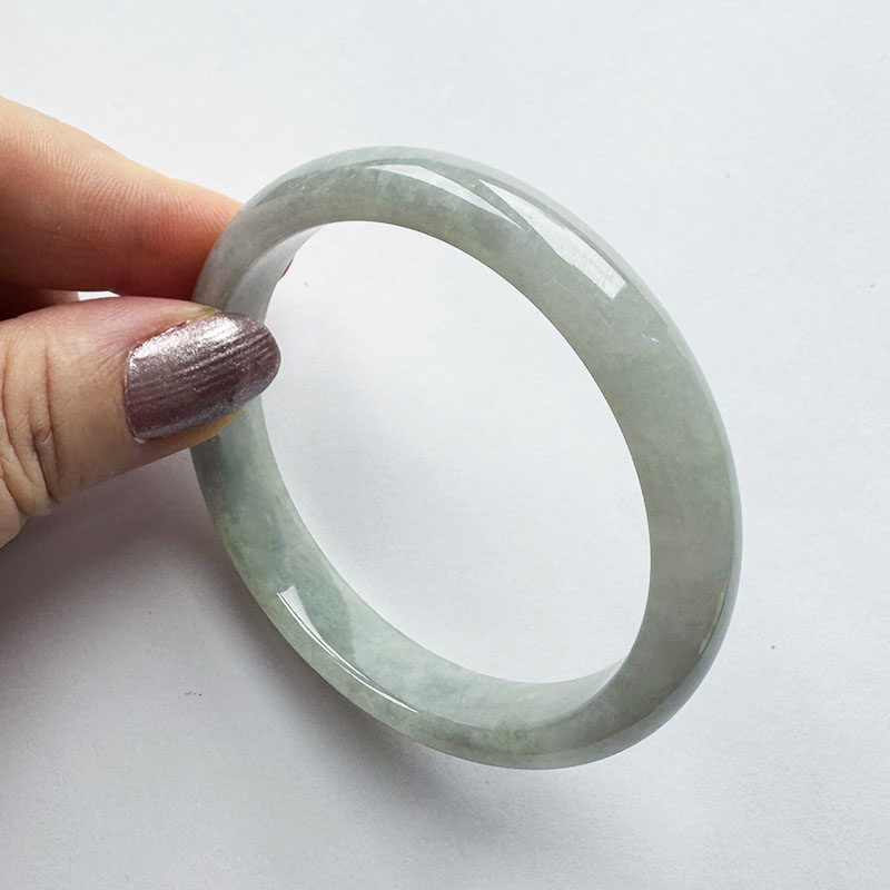 翡翠林秀气年轻细边缅甸浅绿翡翠手镯54 天然正品A货玉镯子带证书
