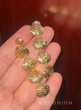 Hi Onion小众设计超闪金色贝壳长款耳耳钉耳夹法式chic风高级感