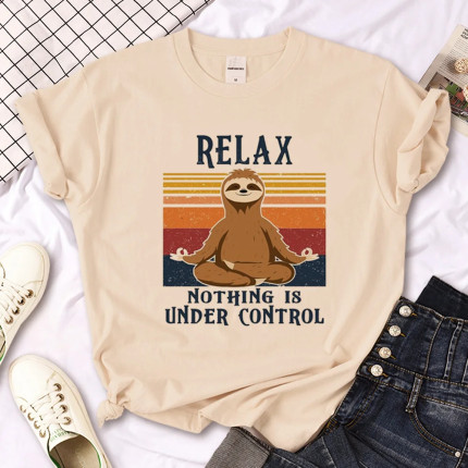 Sloth T shirt 夏季女装时尚卡通树懒印花卡其色圆领短袖T恤女