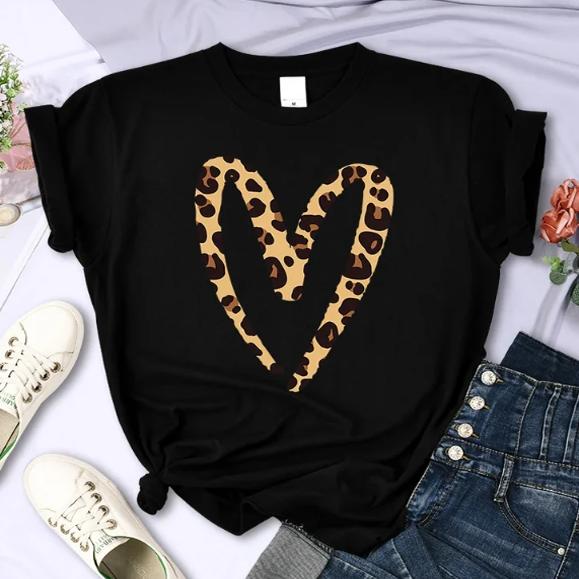 Leopard Heart T shirt 时尚豹纹爱心印花女士夏季打底T恤短袖衫