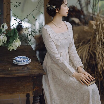 方领法式古典棉麻提花帝政连衣裙