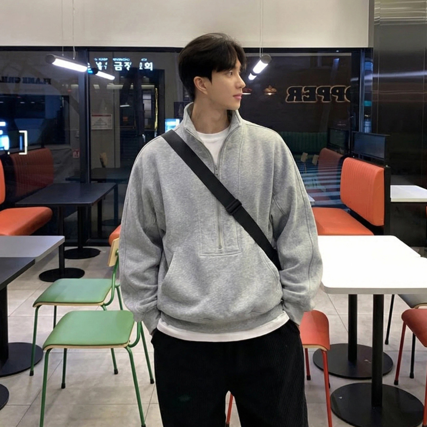 碧舍韩式慵懒风复古半拉链卫衣小众设计极简短款宽松休闲套头上衣