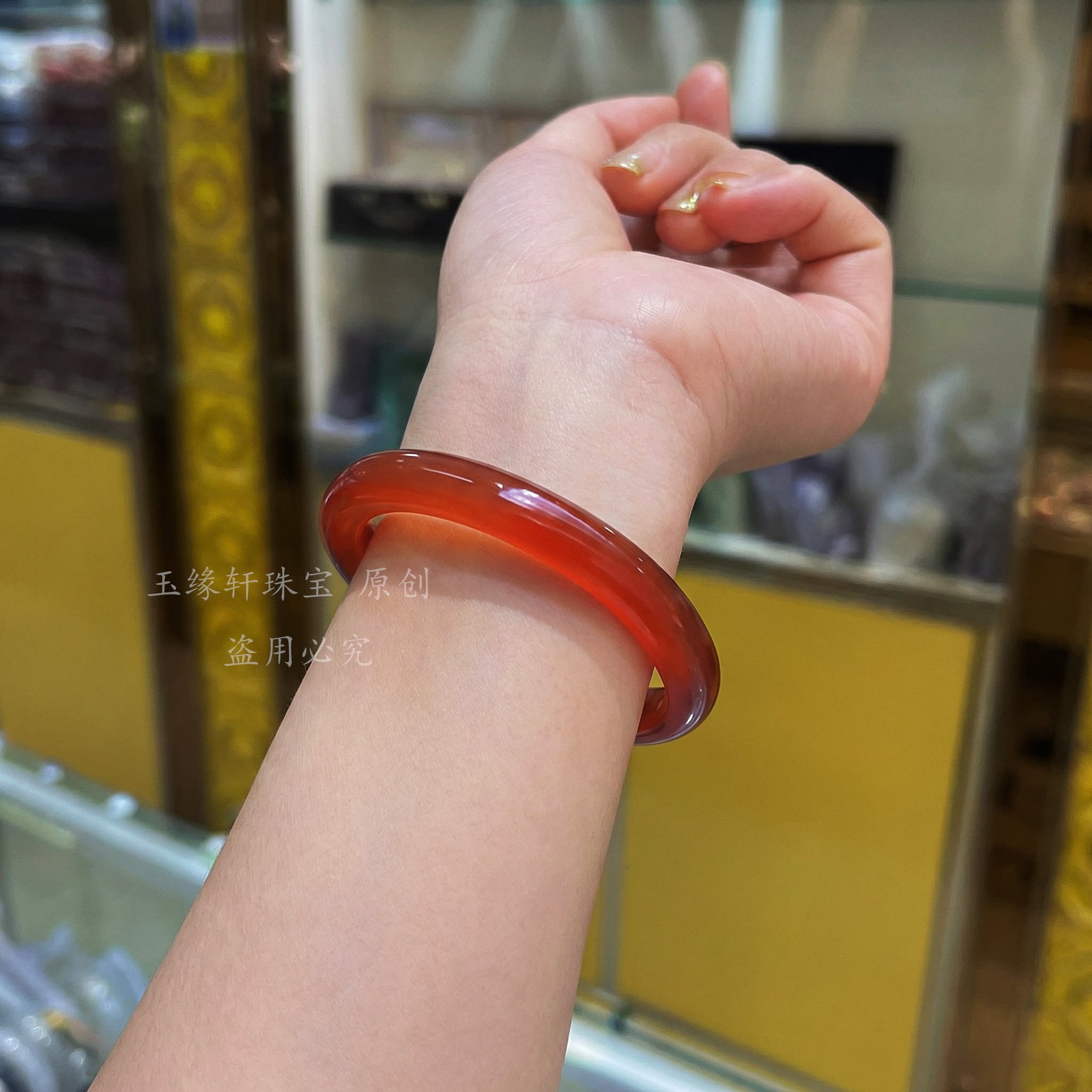 天然巴西高冰枫叶红玛瑙玉镯子精品玉髓玉手镯 带证书冰种手饰女