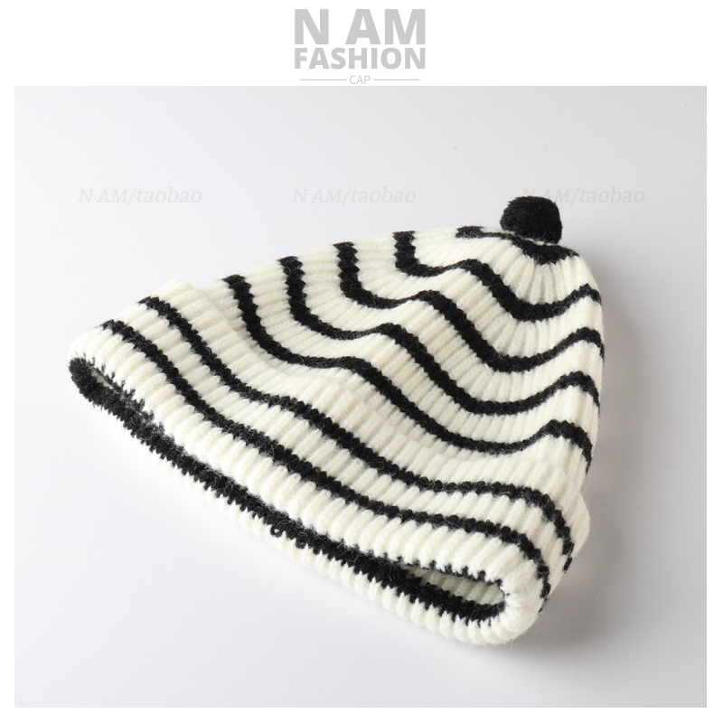 秋冬新款街头时髦穿搭瓜皮帽