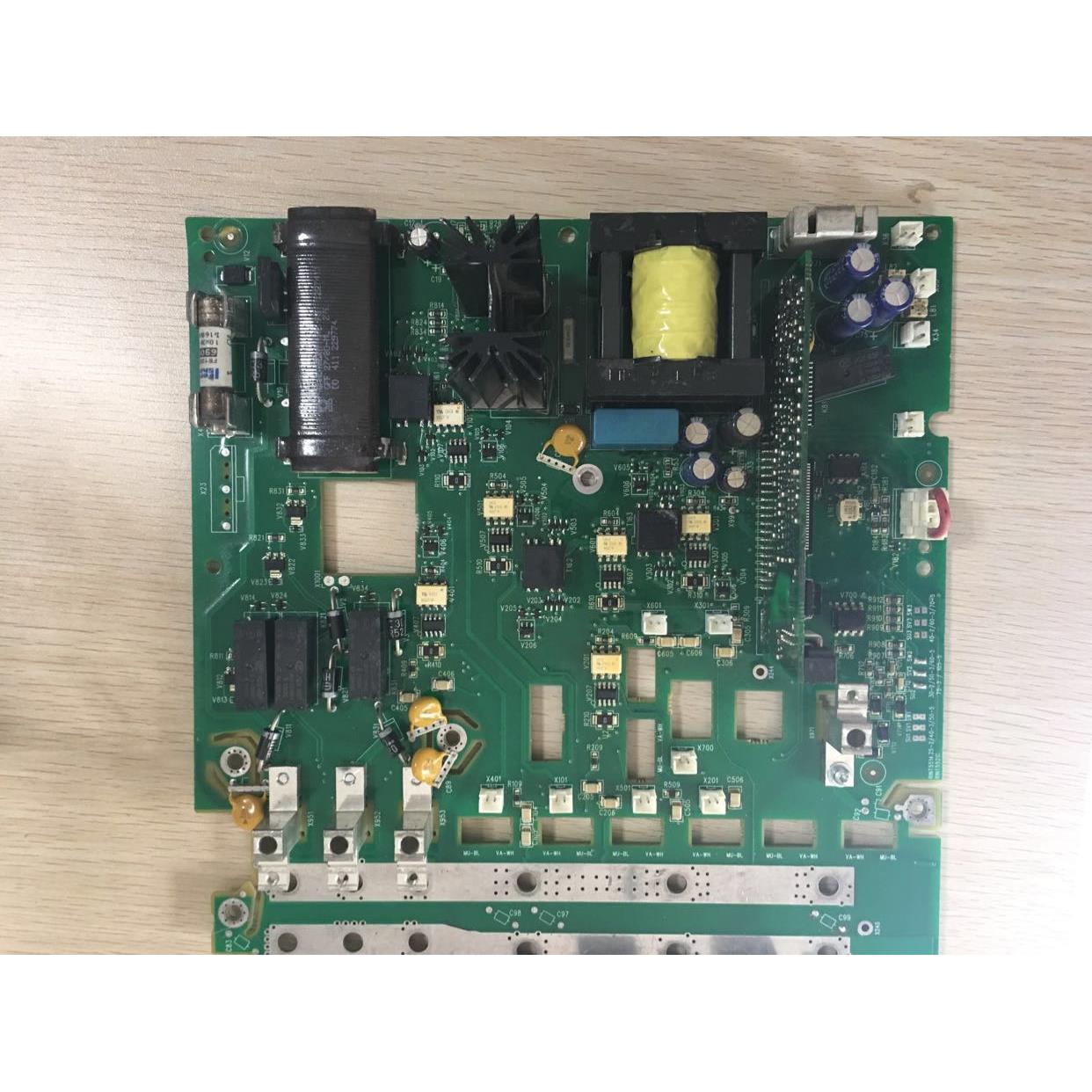 议价RINT-5521C变频器驱动 ACS800系列75KW驱动机