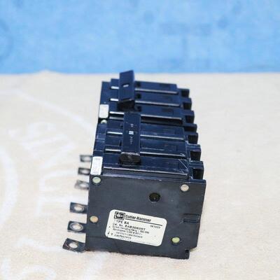 议价A025CUTLER-HAMMER TYPE BA BAB3030HT BAB3080HT 断路器机