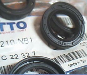 TC 22*32*7 22X32X7 C210 摩托车踏板夹盘减震封查0.5台湾TTO油封