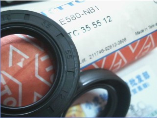 TC35*55*12E580TTO台湾油封