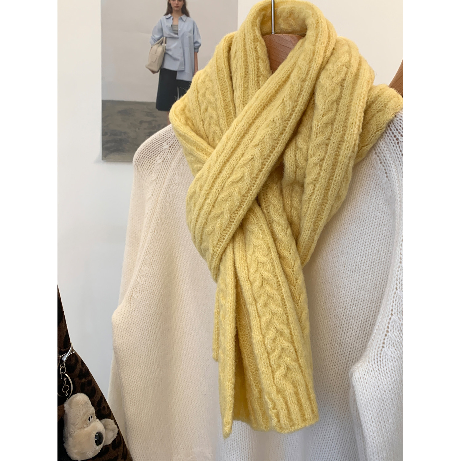 小哲 韩系高级感纯色针织麻花毛线围巾女秋冬季氛围感保暖围脖
