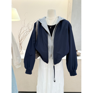 小哲 休闲撞色假两件连帽短外套女宽松拉链夹克高级感小众外套