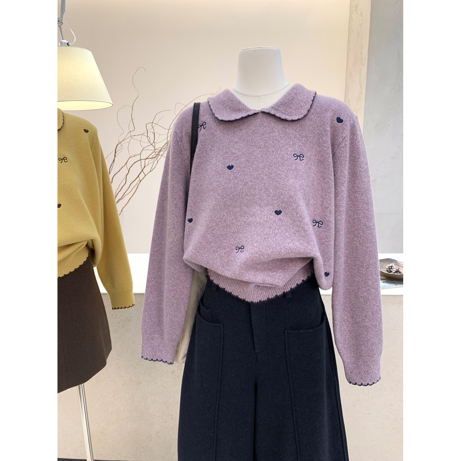 宽松型韩系绣花娃娃领花纱毛衣女