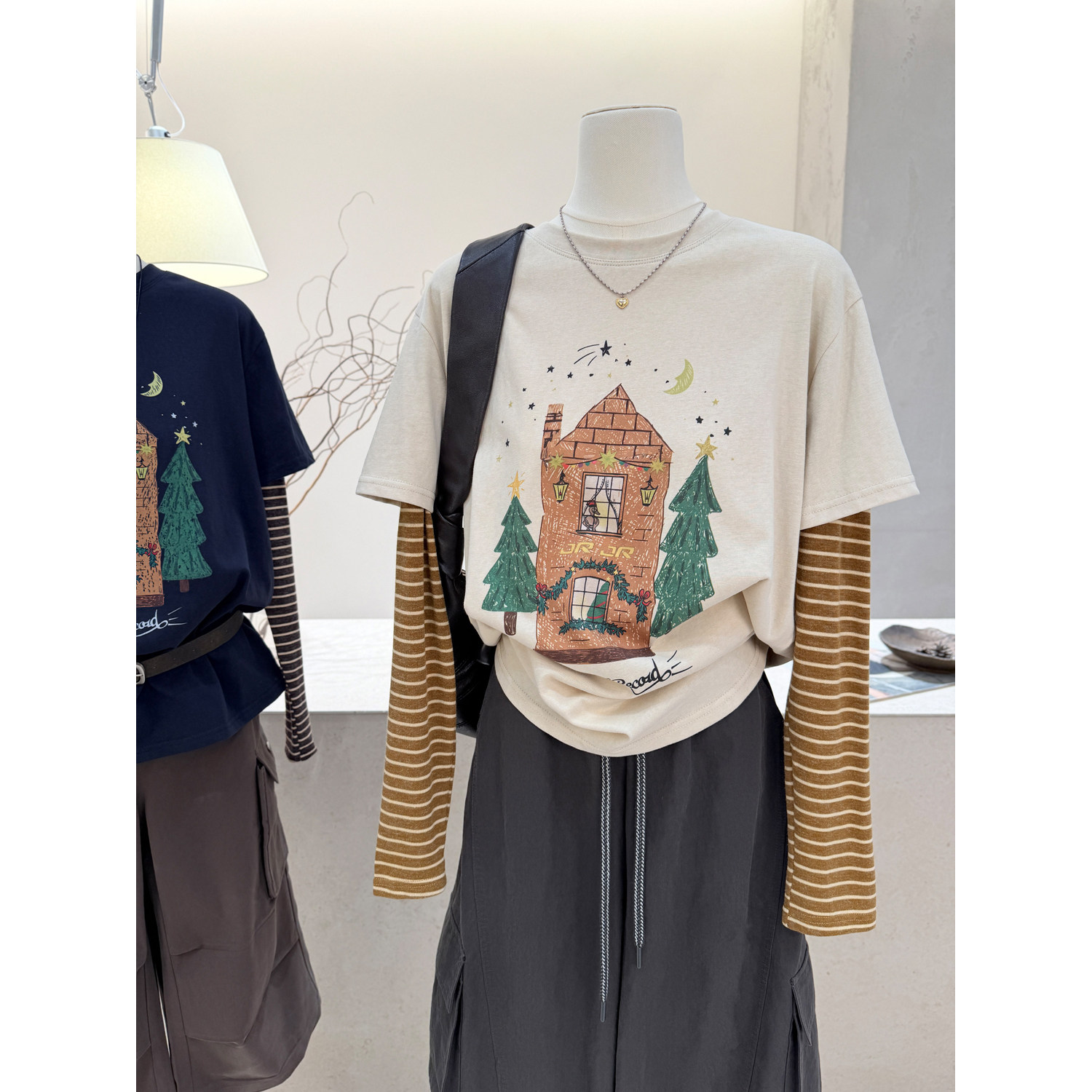 小哲 复古圣诞树印花假两件拼接条纹长袖T恤女秋季卡通宽松上衣