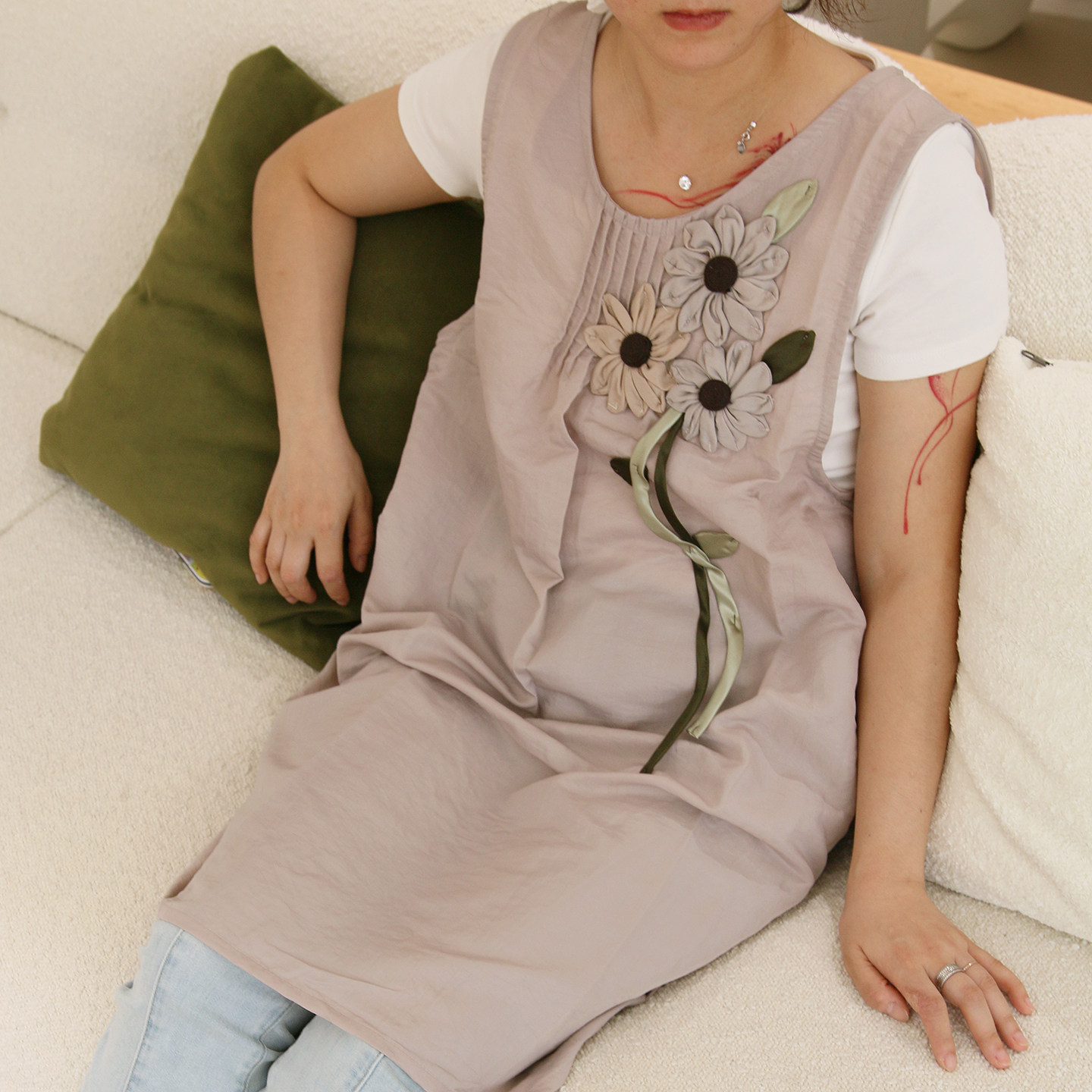 韩版时尚防水防油女款防油污厨房罩衣烘焙花艺咖啡厅画画无袖围裙