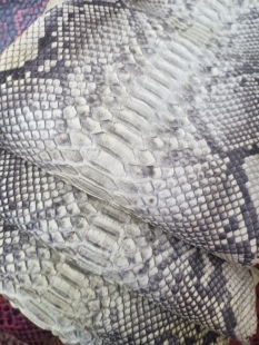 真皮皮料蛇皮立体鳞片手工制作皮包鞋子皮带0.5-0.7毫米挂件