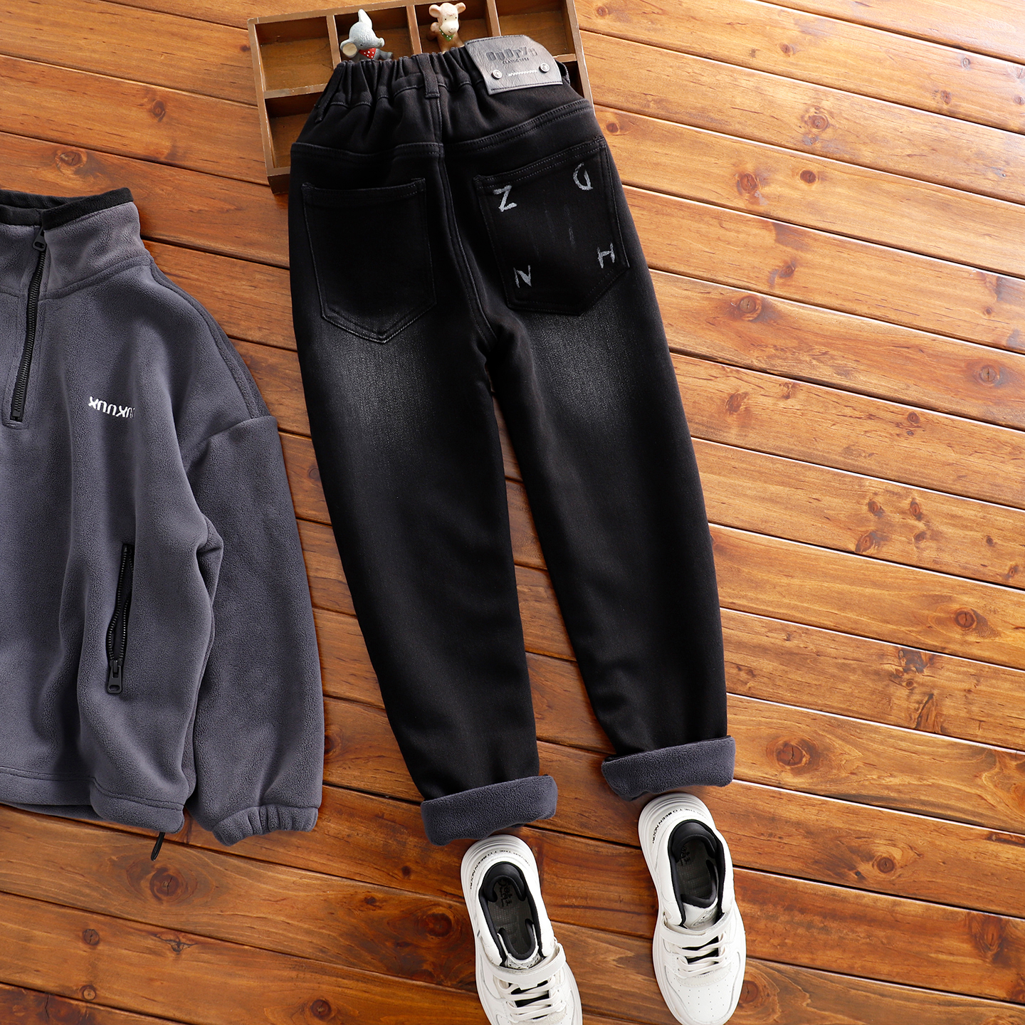 中大童加绒牛仔小脚裤男童冬修身