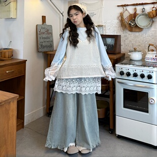 大码日系叠穿拼接花边中长款针织背心镂空马甲衬衫牛仔花边裤套装