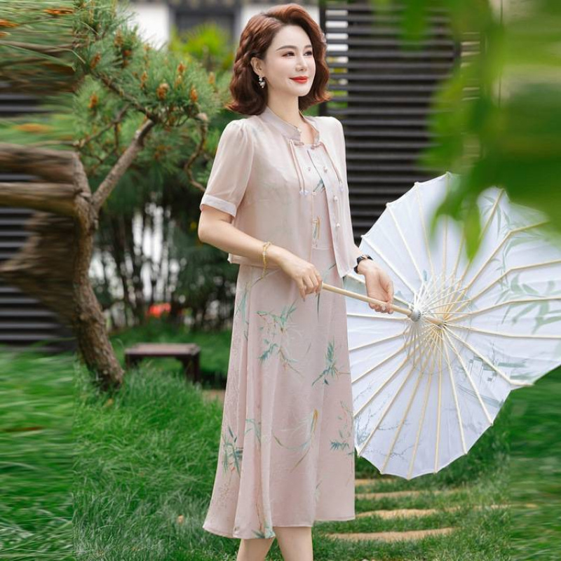 新款妈妈连衣裙女夏季薄款中老年女装裙子气质长裙中年装夏装女款