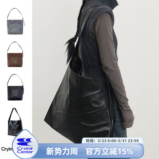 CryingCenter 哭喊中心 黑色油蜡大容量单肩斜挎皮包可调节托特包