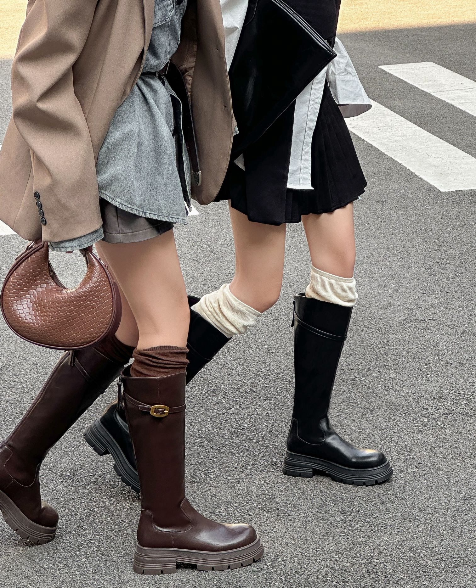 高筒长靴女2025秋冬新款皮带扣后拉链圆头厚底增高显瘦烟筒时装靴