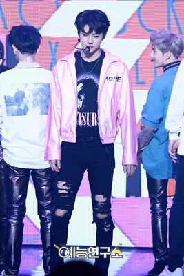 伯贤灿烈世勋同款夹克风衣粉色夹克短款长袖男士衬衣韩版新款