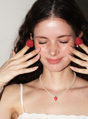 LLab限定珍珠草莓项链