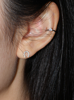 LLab s925 迷你精致马蹄耳钉镶钻点缀无耳洞耳骨夹