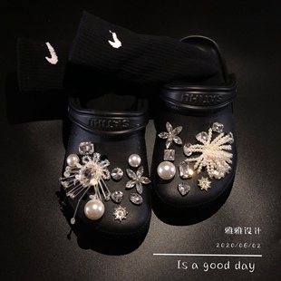 原创设计 珍珠diy洞洞鞋钻扣古灵精怪鬼马女孩憨憨欧阳娜娜同款