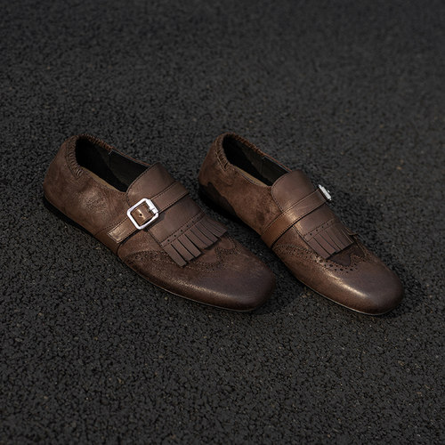 流苏皮带扣真皮小皮鞋女雕花复古单鞋手工流苏布洛克一脚蹬乐福鞋