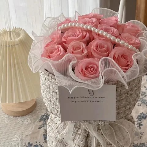 昆明花店同城鲜花 粉色小香风花束15朵粉玫瑰