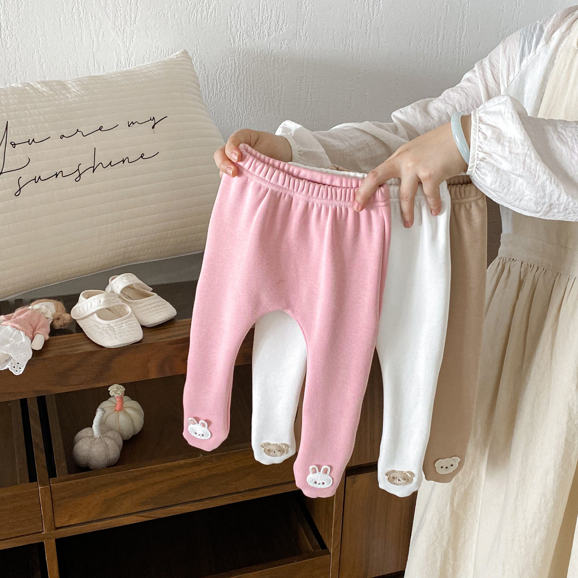 婴儿卡通加绒打底裤袜秋冬insA类