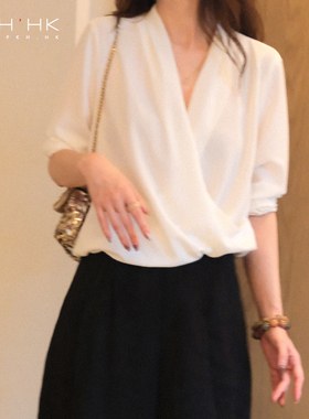 PKH.HK 特秋经典返场气质轻熟不对称层叠设计小心机不走光V领衬衣