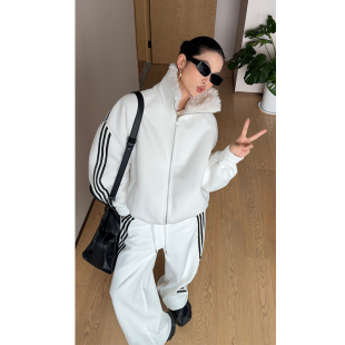 三道杠针织复合保暖运动休闲加绒保暖套装 CIZZLEMORE 豆乳羊羔