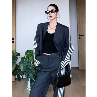 CIZZLEMORE  巴伐利亚~ 宽松设计拼条拉毛西装直筒无腰休闲裤套装