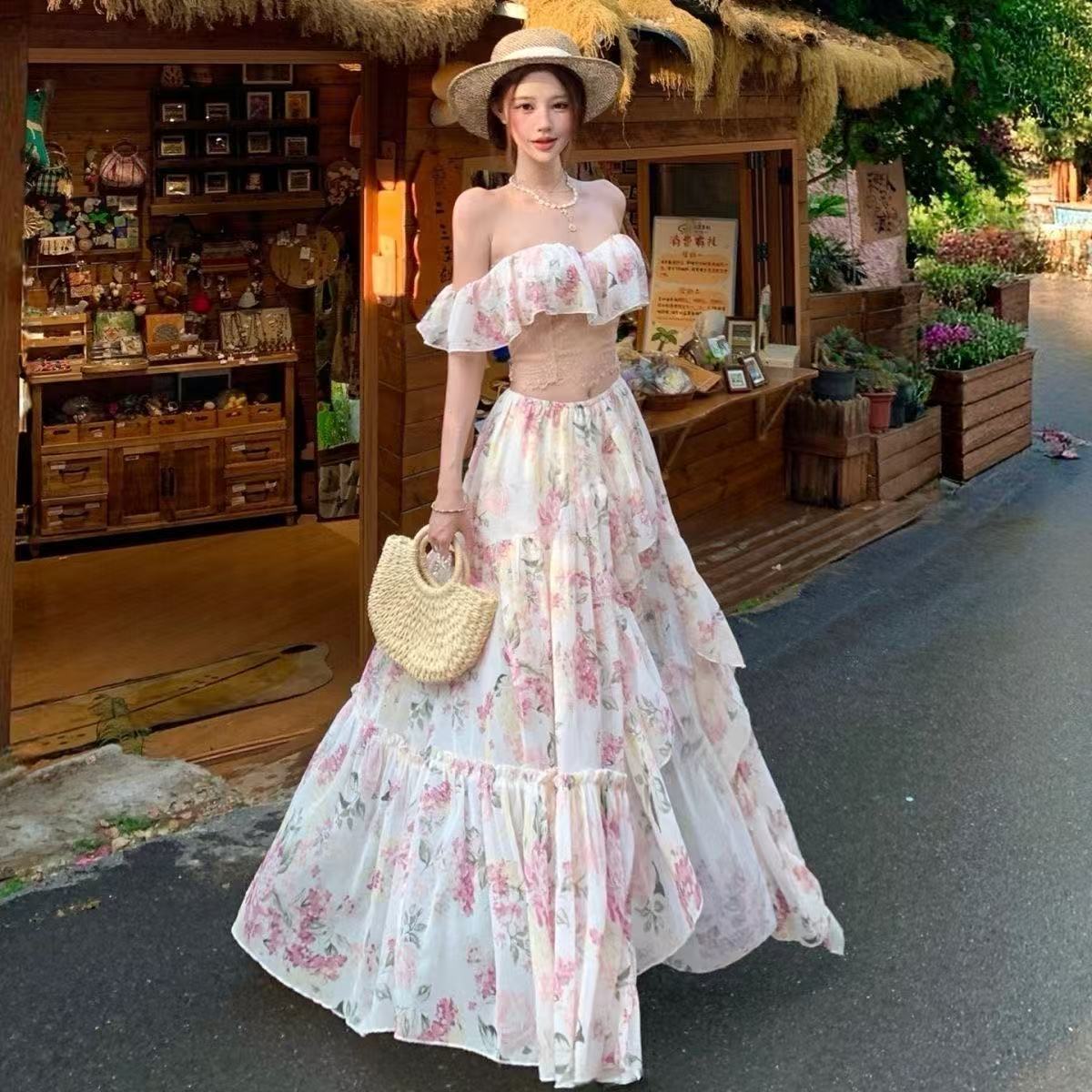 海边度假风巨好看碎花套装女夏纯欲一字肩抹胸上衣不规则半身长裙图片