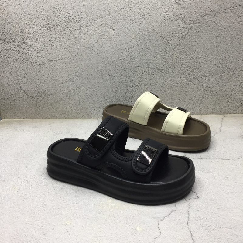 品牌撤柜2025春季新款断码处理女鞋外穿舒适厚底防滑魔术贴一字拖